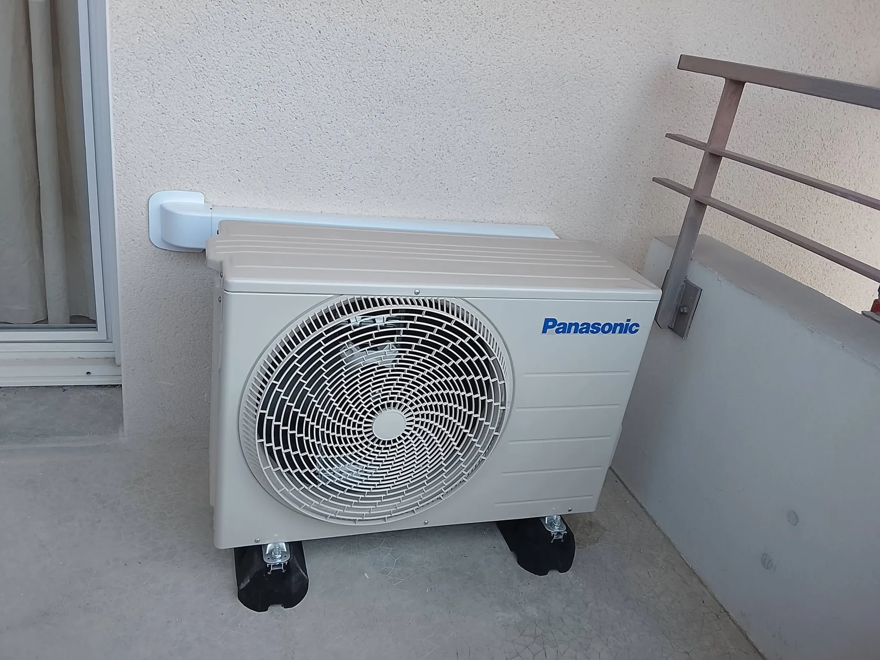 Climatisation Panasonic — unité extérieure